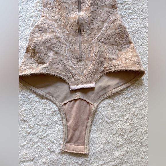 Wocoal Bustier/Corset - Picture 6 of 11